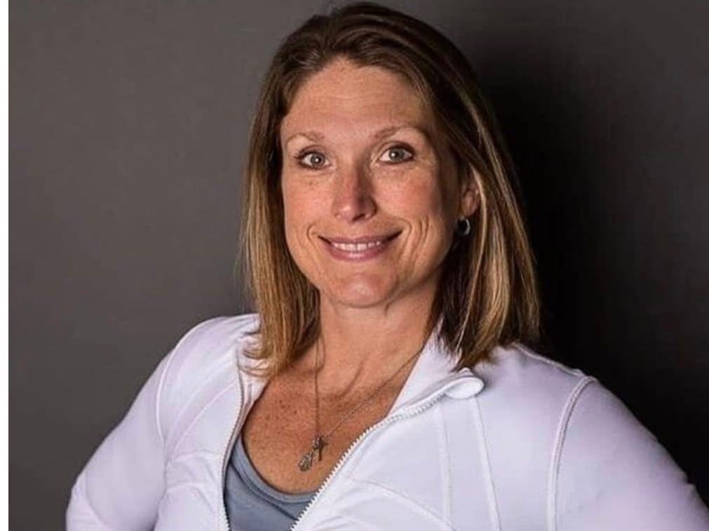 RN Nurse, ACE professional trainer, retired professional powerlifter.